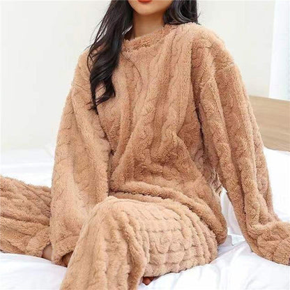 Komfortables Fleece-Pyjama-Set für erholsame Nächte zu Hause