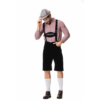 Frontansicht der kurzen Trachtenlederhose mit dekorativer Stickerei