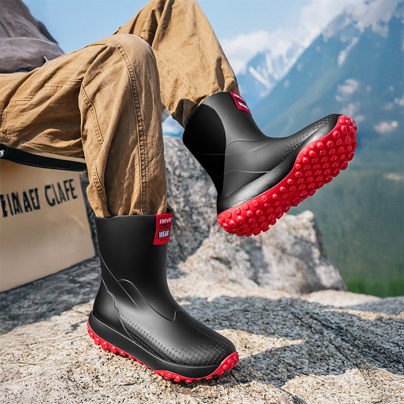 Detailansicht der rutschfesten Sohle der Herren-Gummistiefel