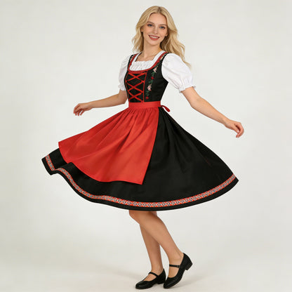 Dirndlkleid für Damen mit detailreich besticktem Mieder