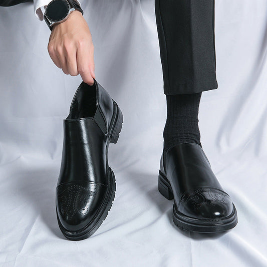 Herren-Slipper mit elastischen Seiteneinsätzen und gepolsterter Innensohle