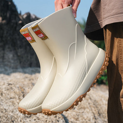 Nahaufnahme des Materials der Herren-Gummistiefel