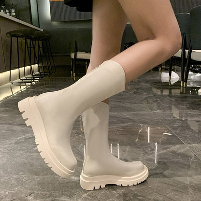 Detailansicht der rutschfesten Sohle der Damen-Gummistiefel