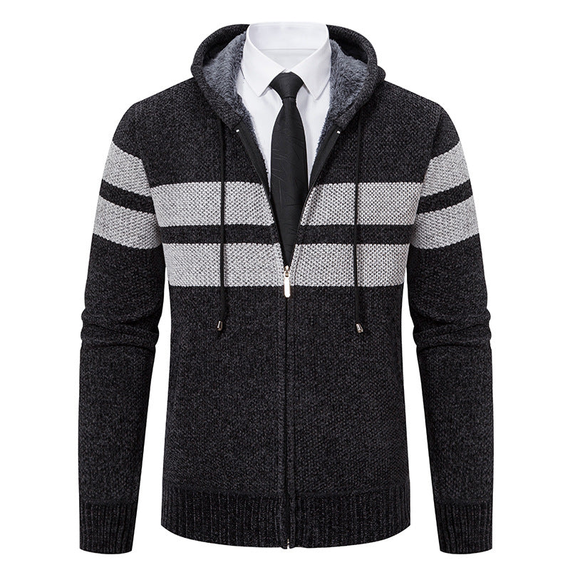 Herren-Strickjacke mit verdecktem Reissverschluss in der Vorderansicht