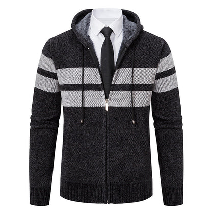 Herren-Strickjacke mit verdecktem Reissverschluss in der Vorderansicht