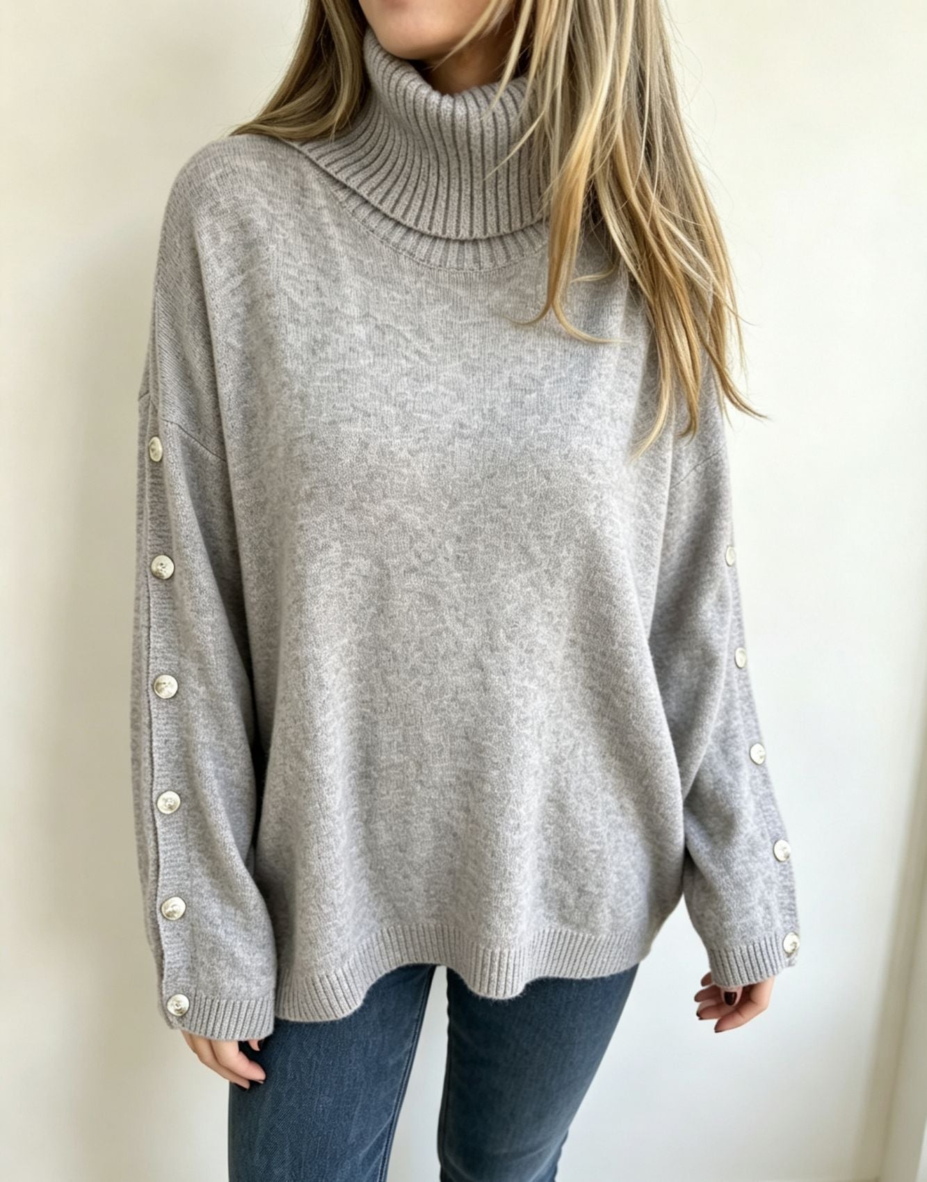Oversized Rollkragenpullover für Damen stilvoll kombiniert