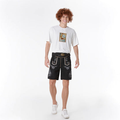 Zierschnalle an der Vorderseite der Herren-Trachtenlederhose