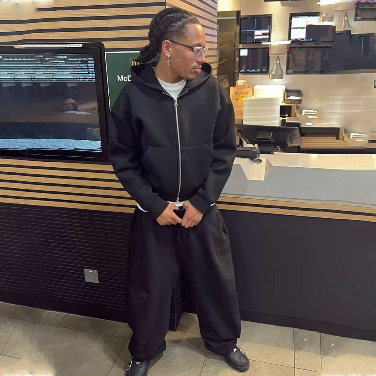 Herren Hoodie mit Kapuze und durchgehendem Reissverschluss