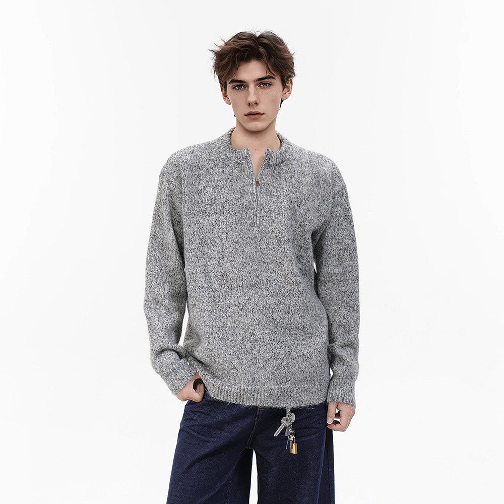 Herrenpullover mit halbem Reissverschluss und melierter Strickoptik