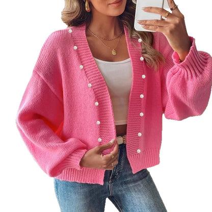 Vorderansicht des eleganten Damen-Strickcardigans