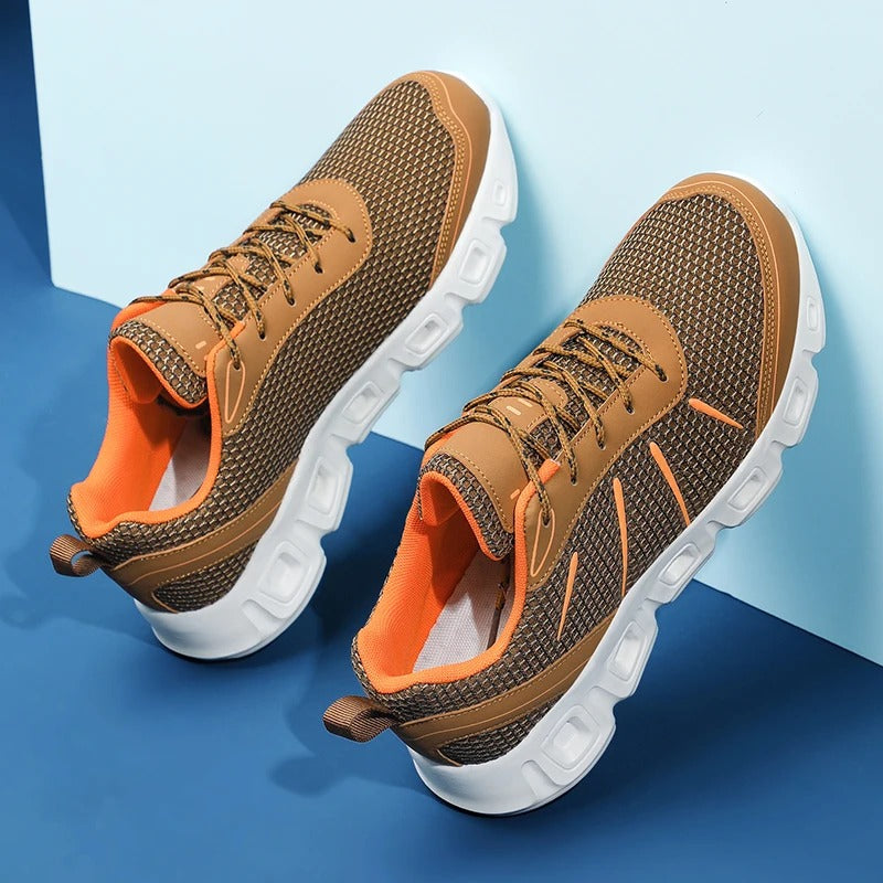 Herren-Laufschuhe mit leichtem Mesh-Obermaterial und flexibler Außensohle