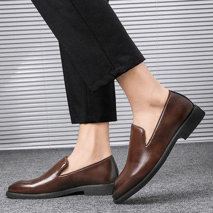 Men's faux leather loafers with padded insole and smooth lining