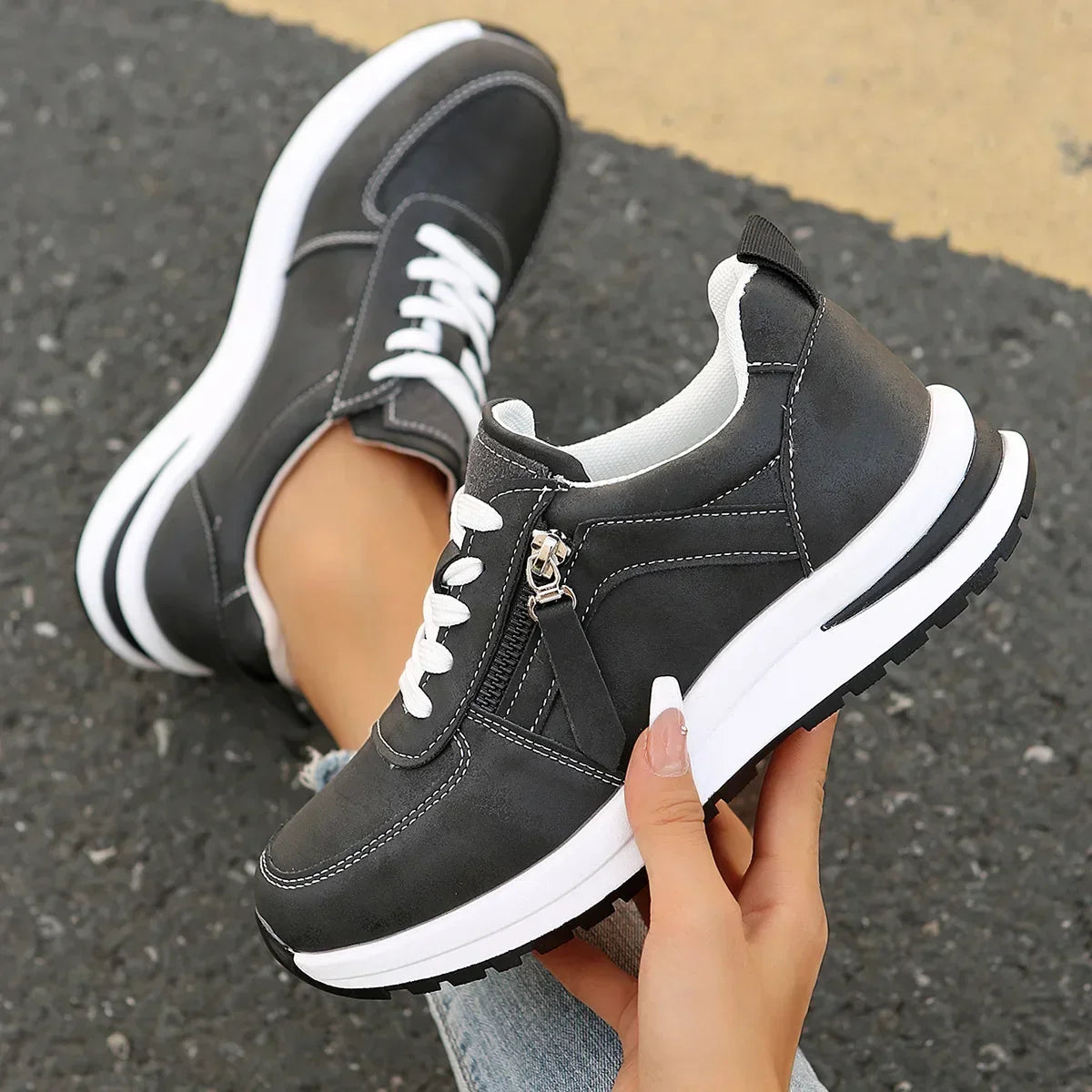 Damen Sneakers mit Plateau, Schnürung, seitlichem Reißverschluss und orthopädischer Sohle