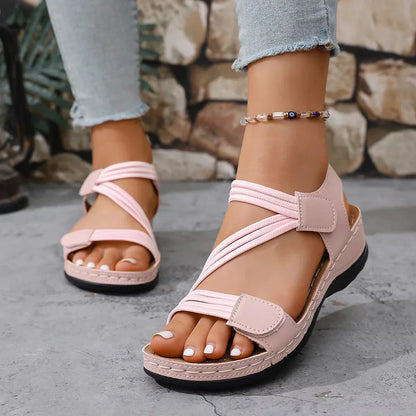 Women's summer sandals with straps, Roman design, padded insole