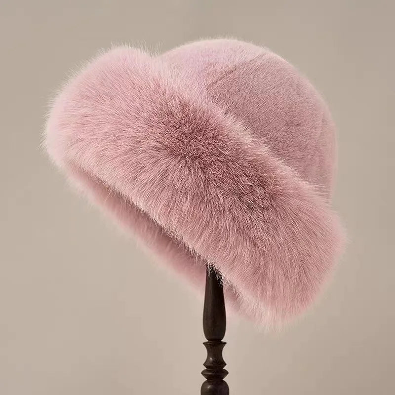 Weiche Wintermütze aus Kunstpelz für Damen