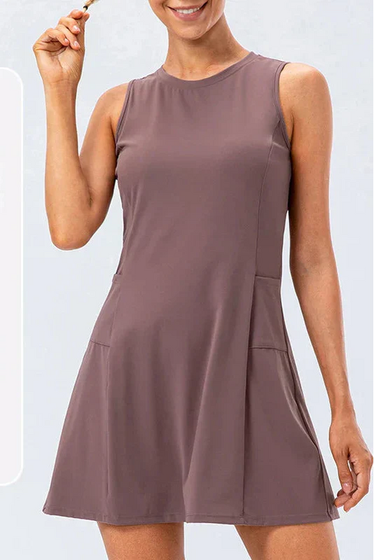 Damen Tennis Kleid Ärmellos Integrierte Shorts Taschen