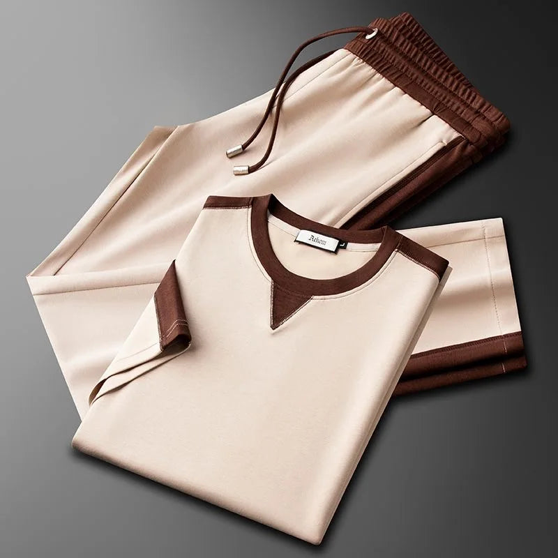 Herren Lounge-Set mit Rundhals-Shirt mit Kontrastabschluss und Kordelzughose