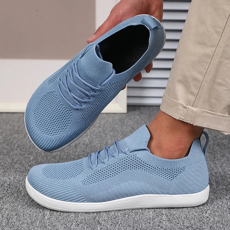 Men's Running Shoes Made of Breathable Mesh with Wide Toe Box and Cushioned Insole