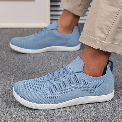 Men's Running Shoes Made of Breathable Mesh with Wide Toe Box and Cushioned Insole