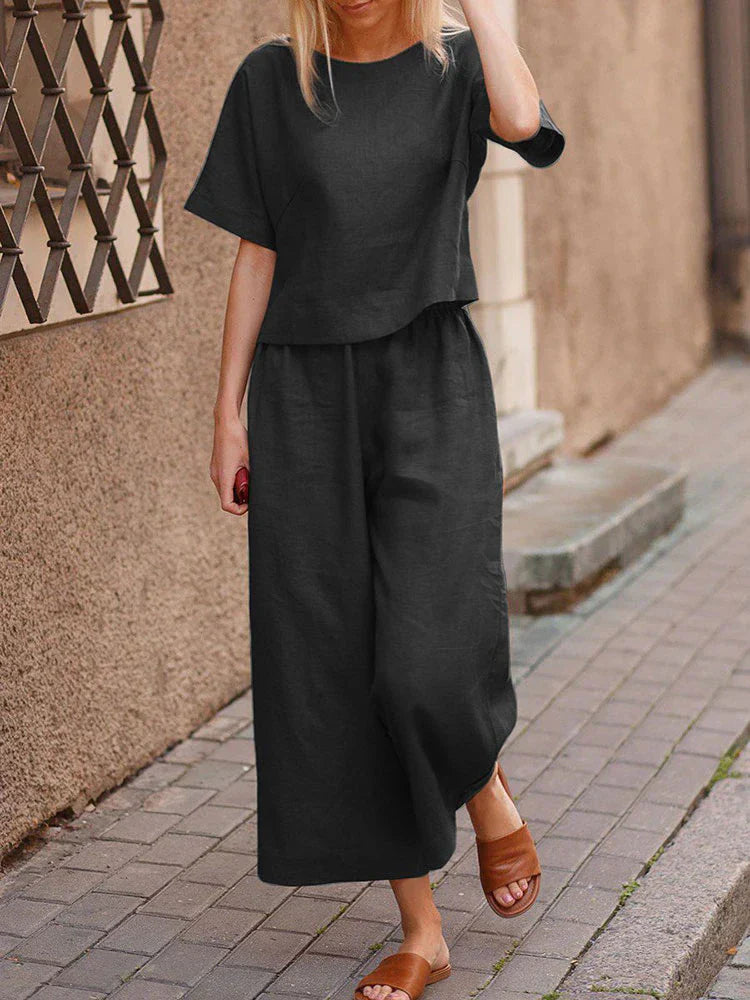 Women's summer two-piece set with round-neck shirt and loose trousers