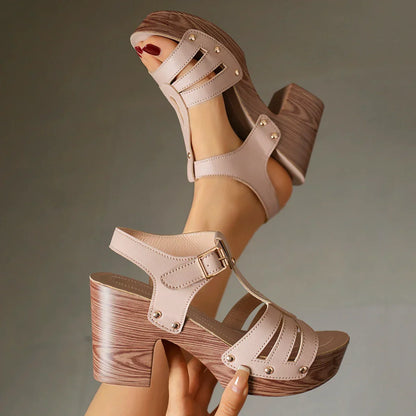 Damen-Sommersandalen Mit Plateau, Blockabsatz, Cut-Out Und Verstellbarem Knöchelriemen