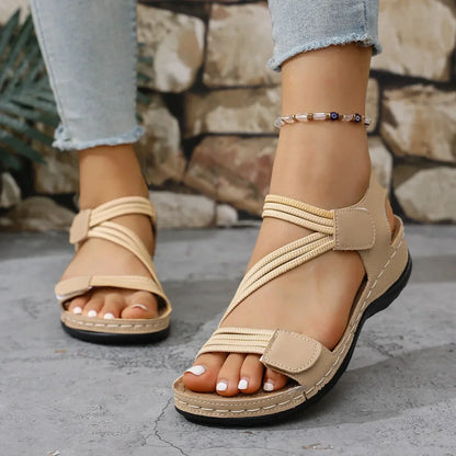 Women's summer sandals with straps, Roman design, padded insole