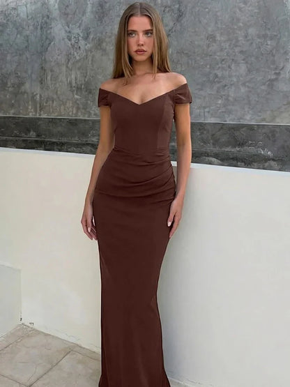 Damen Maxikleid Mit Elegantem Schnitt