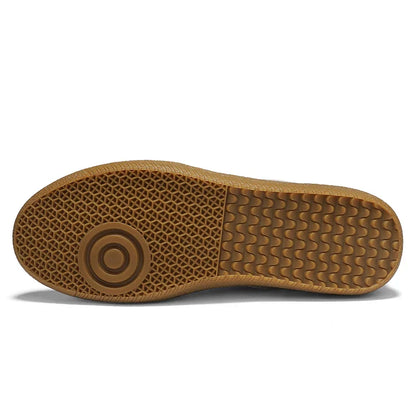 Herren-Sneaker mit rutschfester Sohle und detaillierter Naht