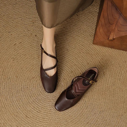 Damen Ballerinas mit Geschlossener Spitze, Verstellbarem Riemen und Rutschfester Sohle