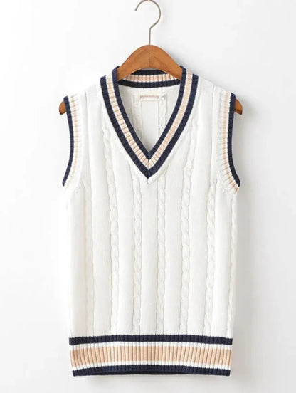 Sleeveless men's knitted vest with V-neck and sweater design