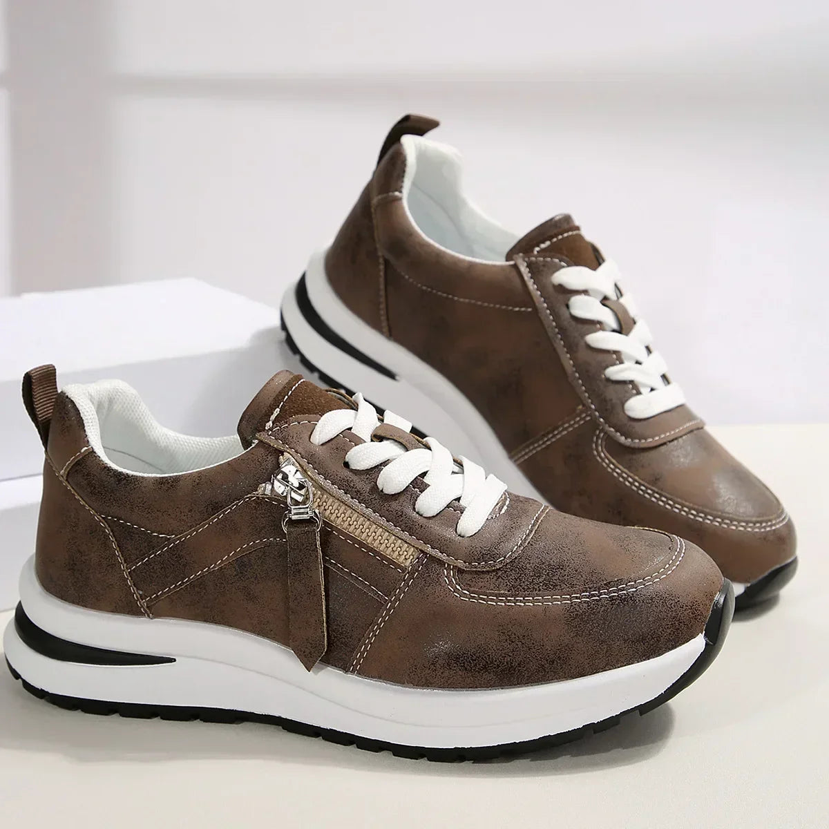 Damen Sneakers mit Plateau, Schnürung, seitlichem Reißverschluss und orthopädischer Sohle
