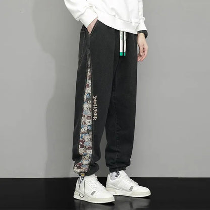 Herren Denim Jogger Hose mit Bären Print – Lockerer Schnitt