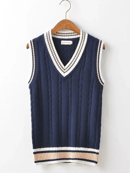 Sleeveless men's knitted vest with V-neck and sweater design
