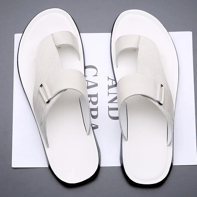 Herren-Sommersandalen Mit Zehenschlaufe, Fersenriemen, Konturiertem Fußbett Und Strukturiertem Obermaterial