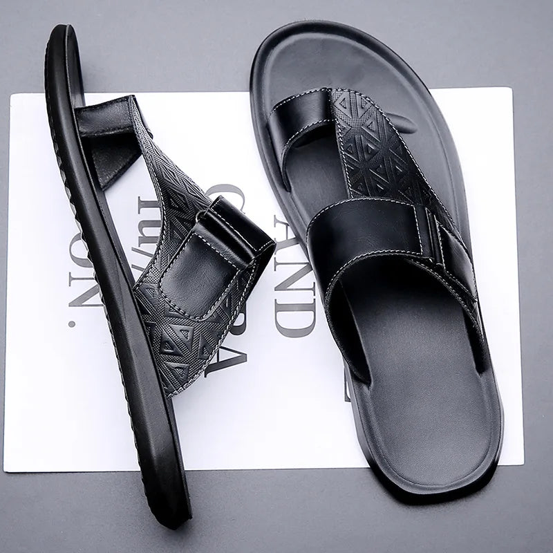 Herren-Sommersandalen Mit Zehenschlaufe, Fersenriemen, Konturiertem Fußbett Und Strukturiertem Obermaterial