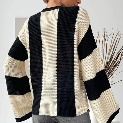 Women's Knit Sweater Crew Neck Dropped Shoulders Wide Sleeves Loose Fit – Everyday and Layering