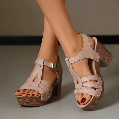 Damen-Sommersandalen Mit Plateau, Blockabsatz, Cut-Out Und Verstellbarem Knöchelriemen