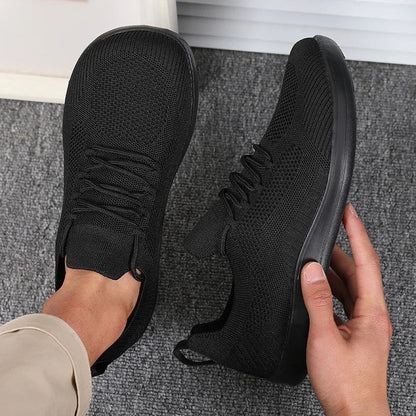 Men's Running Shoes Made of Breathable Mesh with Wide Toe Box and Cushioned Insole
