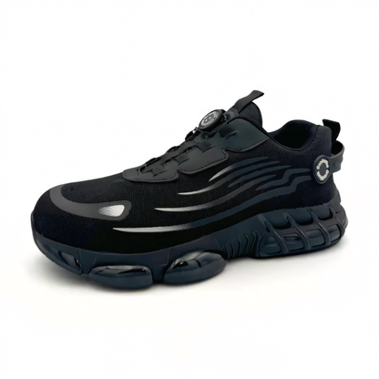 Schwarzer Sportschuh mit dicker Sohle und modernem Design, ideal für Laufen und Fitness. Bequeme Passform, atmungsaktives Material, trendiger Look.