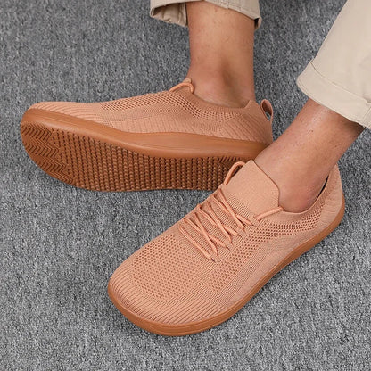 Men's Running Shoes Made of Breathable Mesh with Wide Toe Box and Cushioned Insole