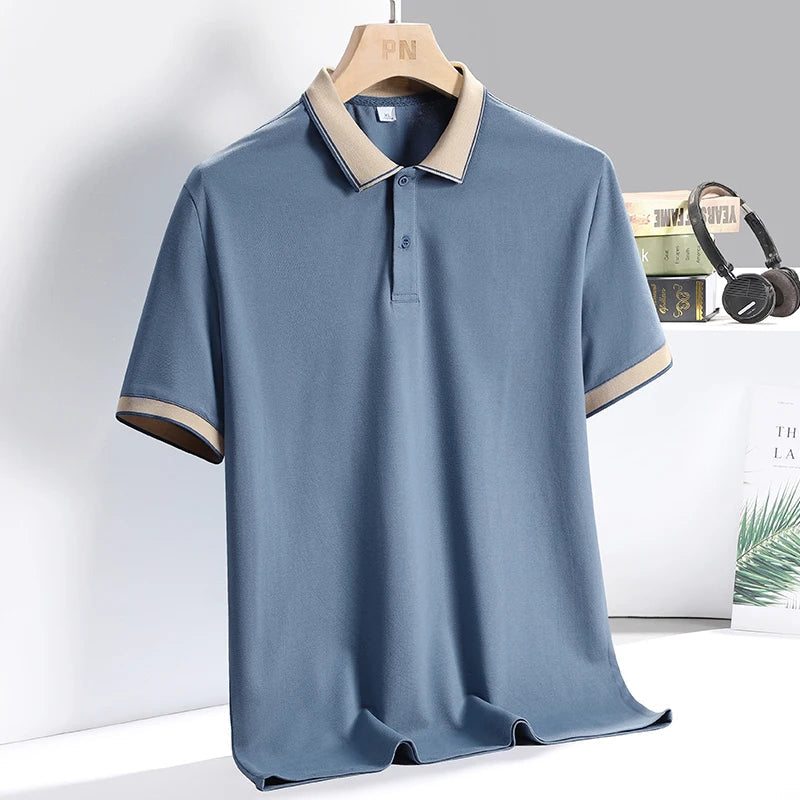 Men's polo shirt with contrasting trim and tailored fit