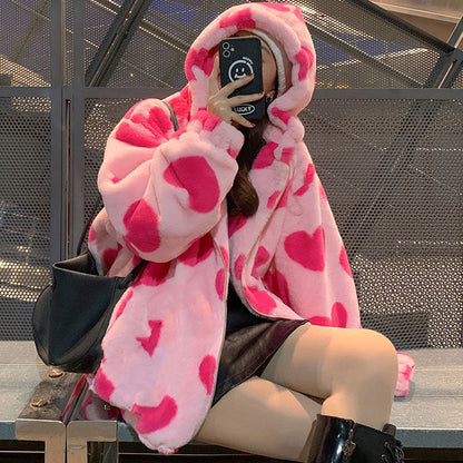 Damen-Plüschjacke mit Kapuze, seitliche Ansicht