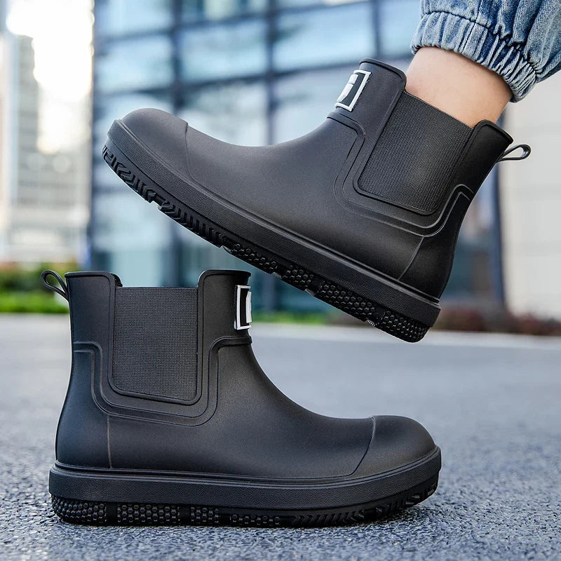 Kurze Regenstiefel für Herren in der Detailansicht