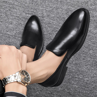 Men's faux leather loafers with padded insole and smooth lining