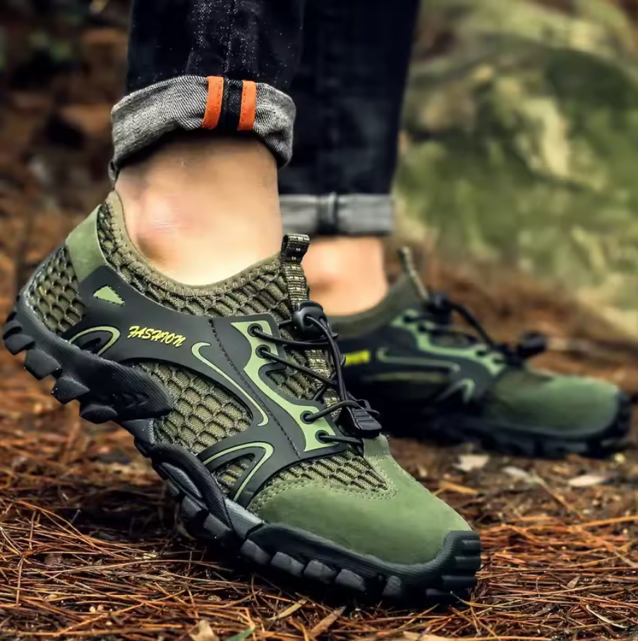 Men's Hiking Shoes with Non-Slip Sole and Trail Support Design