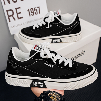 Men's lace-up skater sneakers with flat sole and low collar