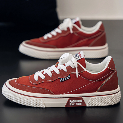 Men's lace-up skater sneakers with flat sole and low collar