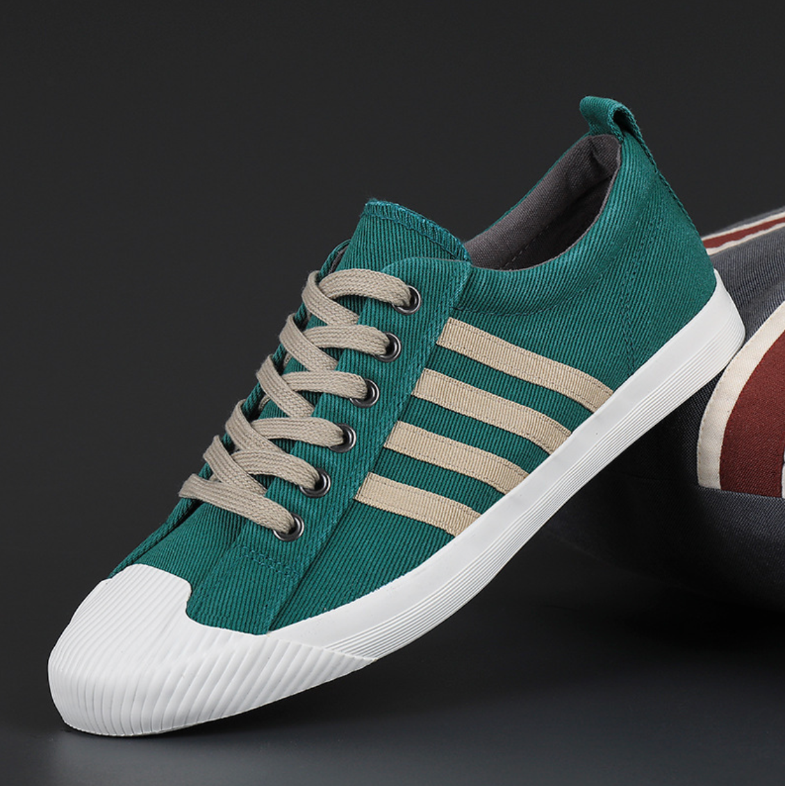 Men's Running Shoes Made of Breathable Canvas with Soft Lining, Non-Slip Sole, and Lightweight Design