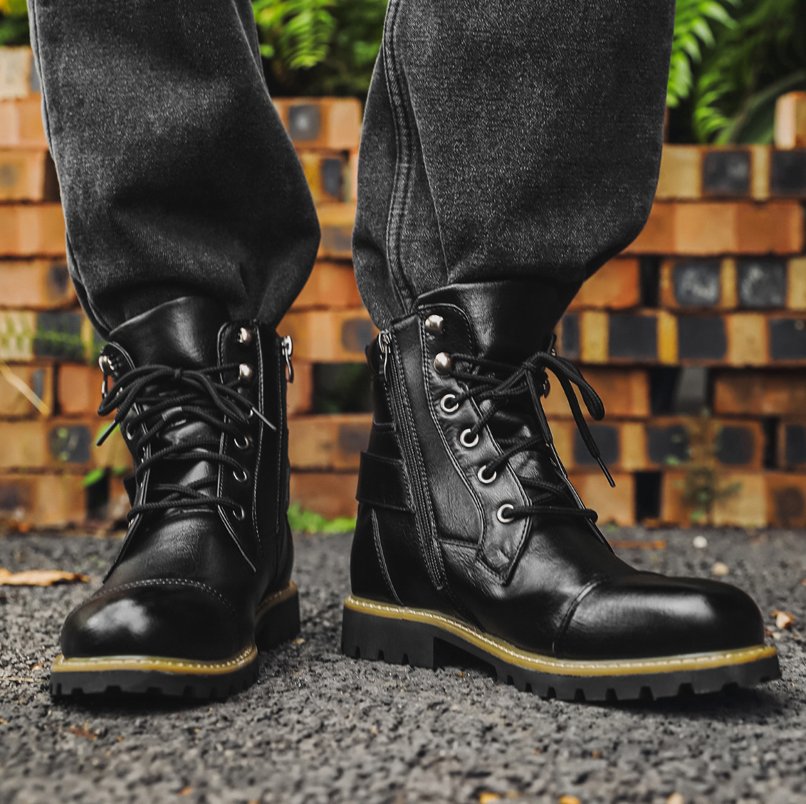 Men's ankle boots with double zipper, brass fittings, and grippy sole