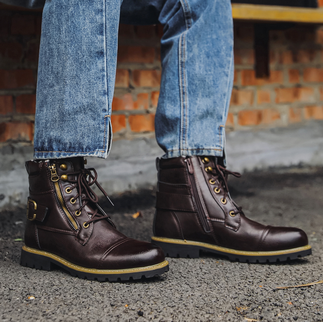 Men's ankle boots with double zipper, brass fittings, and grippy sole